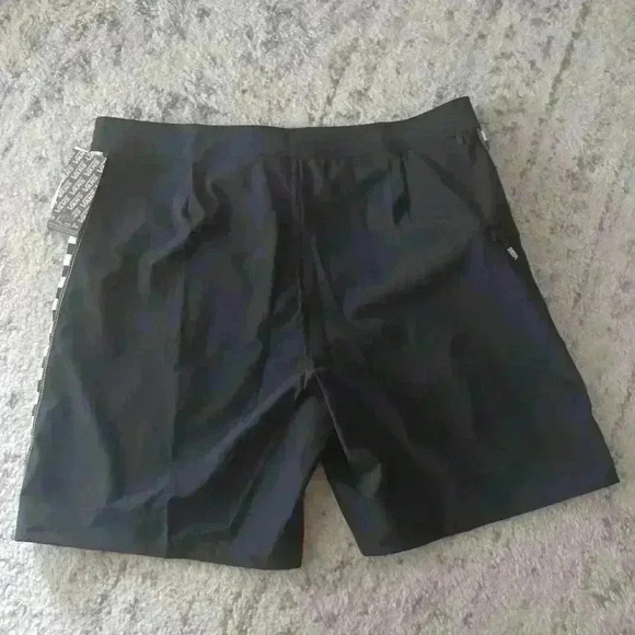 Vans Mens Black and White The Sidelines 18' Boardshorts 36 Regular - Picture 5 of 12